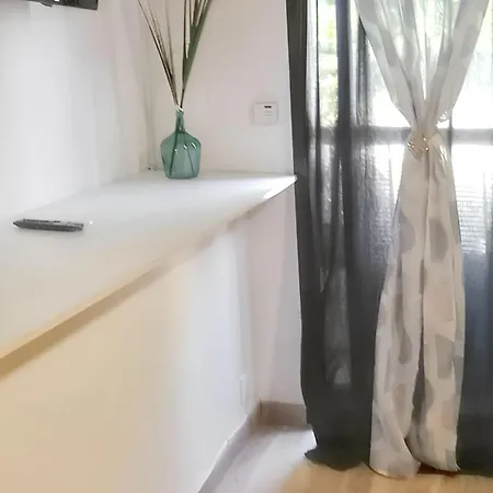 Proche Du Centre D'amiens 20 M² Balcon Apartamento